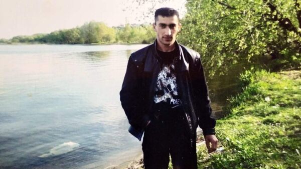  ,   Marat, 37 ,   ,   