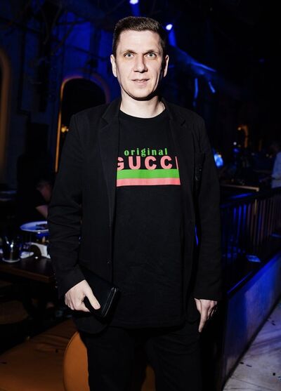  ,   Vittore, 37 ,   ,   , c 