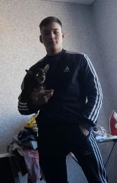  ,   Ruslan, 22 ,   ,   