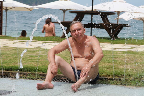 ,   Sharapov58, 66 ,  