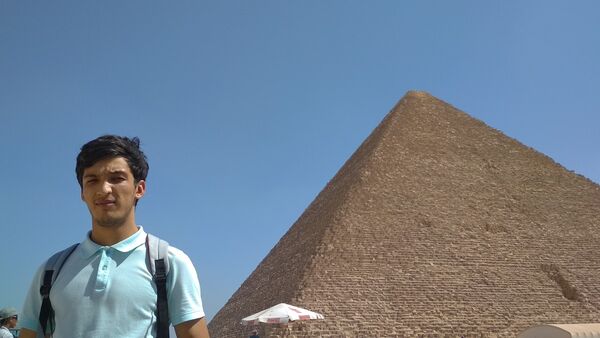  ,   Bakhodir, 32 ,   ,   , c 