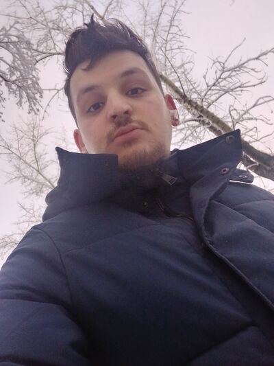  ,   Yahia, 30 ,   ,   