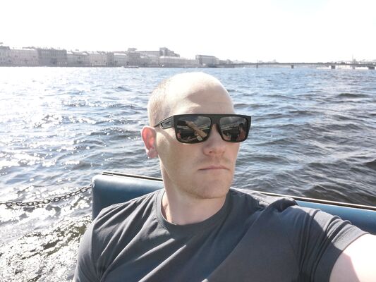  ,   Viktor, 34 ,   ,   , c , 
