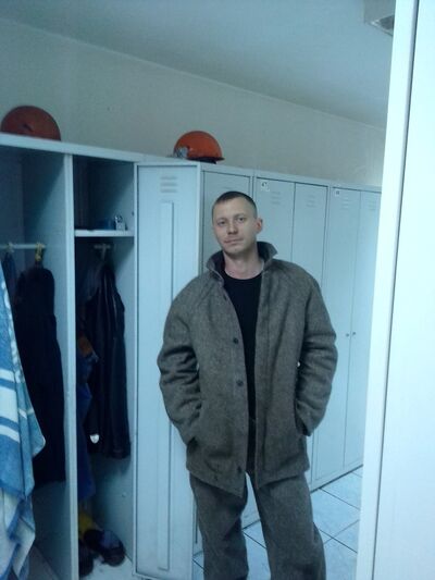  ,   Maks, 37 ,   