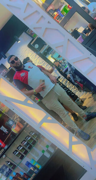  Algiers,   Walid, 40 ,   ,   