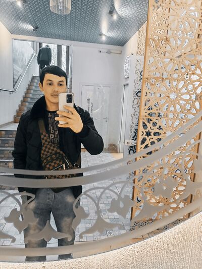  -,   Bek, 28 ,   ,   