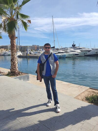  ,   David, 44 ,   ,   