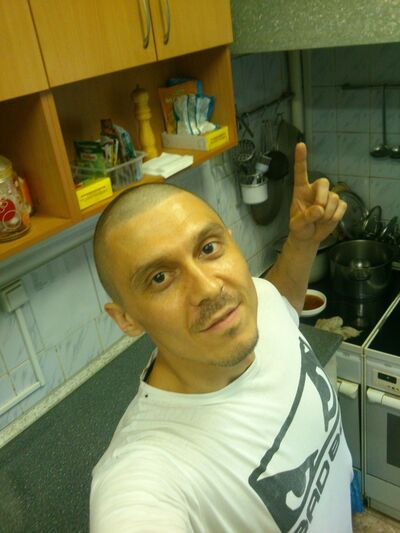  -,   Denis, 43 ,   
