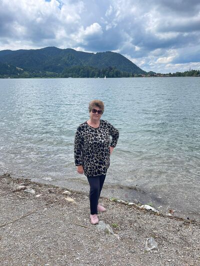  ,   Liudmila, 67 ,   c 