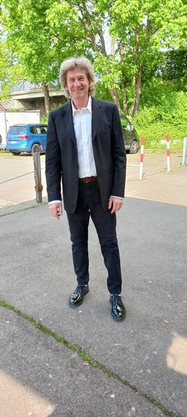  Nurtingen,   , 67 ,     , c 