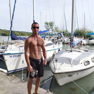  Vel'ke Bedzany,   Vitalii, 35 ,   ,   , c , 