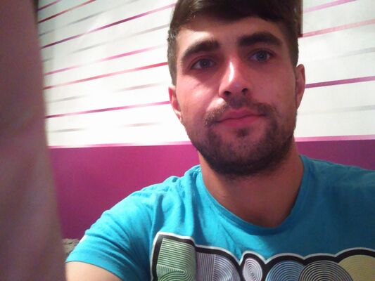  ,   Ryslan, 33 ,   