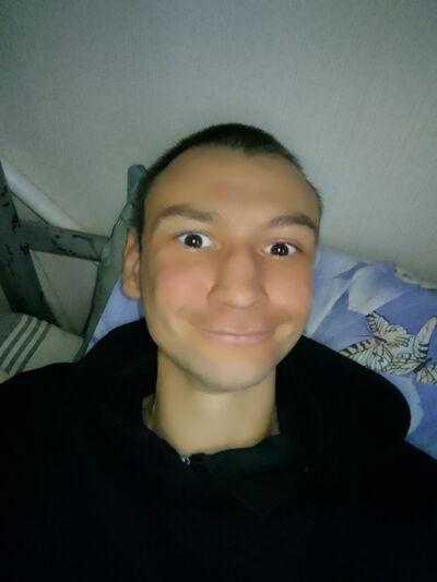  ,   Nik, 37 ,   ,   