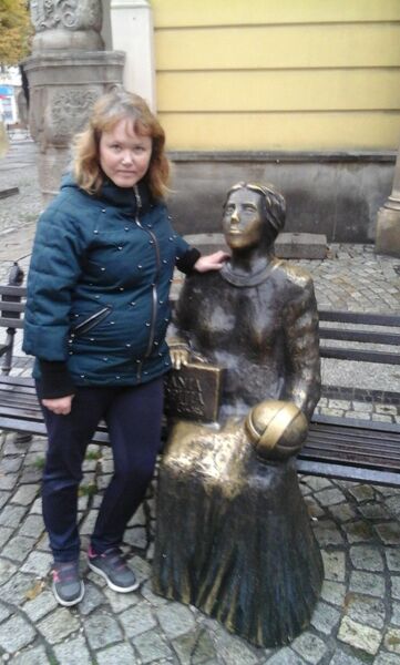  ,   Nadiya, 40 ,   ,   , c 