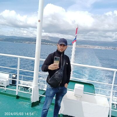  Kastel Novi,   Xusnidin, 35 ,   ,   , c 