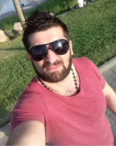  ,   Murad, 40 ,     
