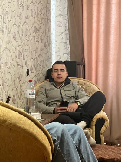  ,   Erik, 18 ,   ,   