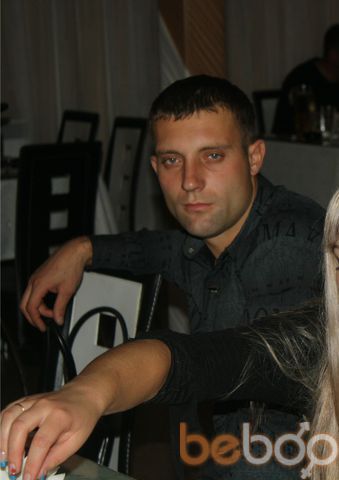  ,   Viktor, 41 ,  