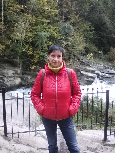  ,   Lana, 46 ,   c 