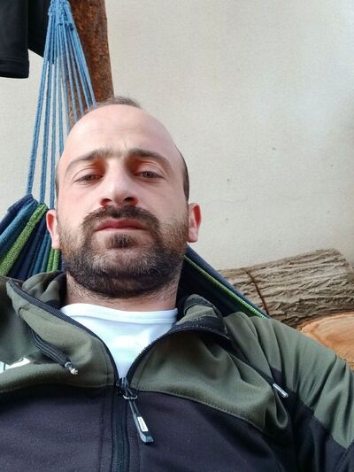  ,   Gio, 32 ,   ,   