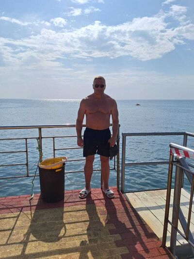  -,   Konstantin, 55 ,   