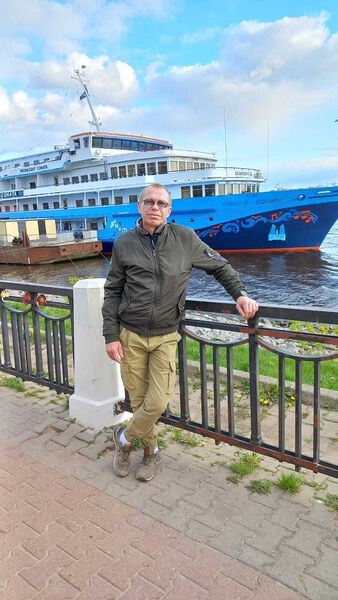  ,   Vladimir, 56 ,   ,   