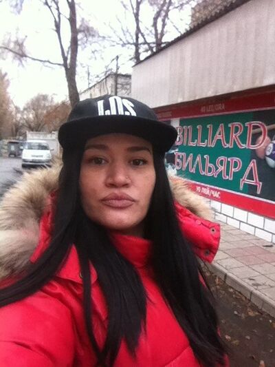  ,   Larisa, 32 ,   ,   , c 