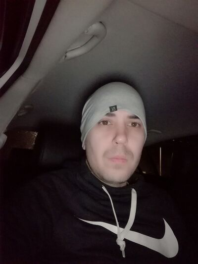  ,   Farid, 43 ,   ,   , c 