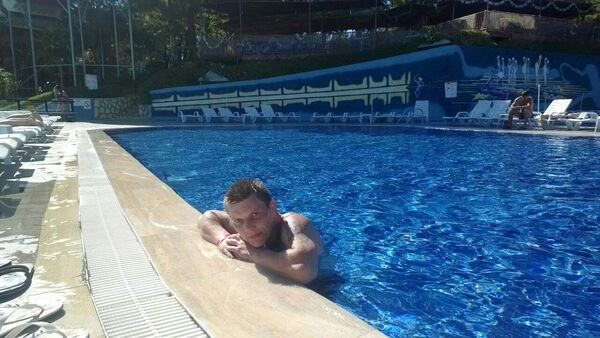  ,   Viktor, 40 ,   ,   , c 