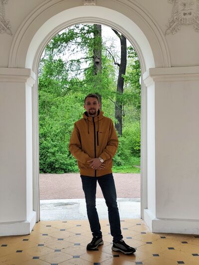  -,   Alexander, 28 ,   ,   , c , 