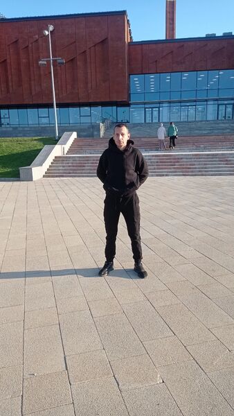  ,   Pavel, 40 ,   ,   
