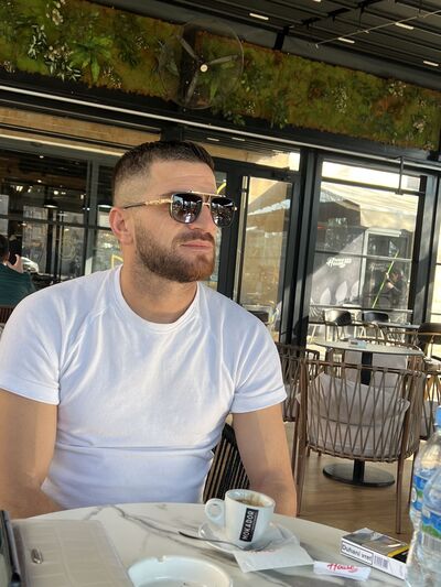  ,   Leo, 36 ,   ,   