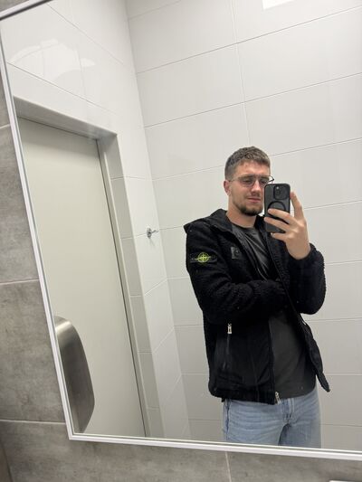  ,   Victor, 24 ,   ,   