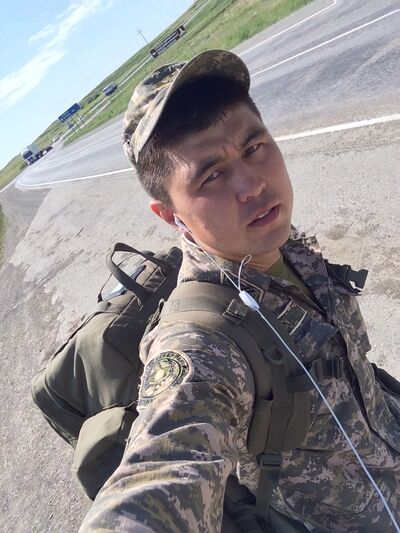  ,   Saian, 33 ,  