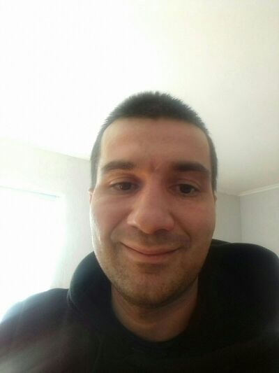  ,   Viktor, 39 ,   ,   