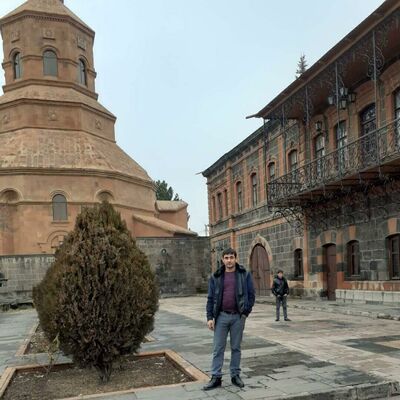  ,   Arman, 41 ,   ,   