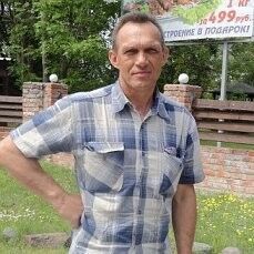  ,   Nikolas, 59 ,   