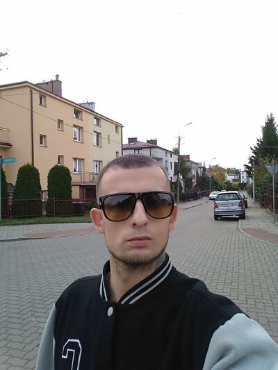  ,   Maxim, 36 ,   ,   , c 