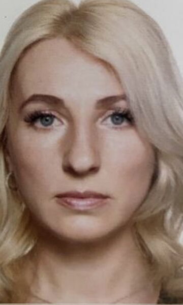  ,   Elen, 47 ,   