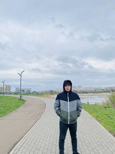  ,   Eduard, 24 ,   ,   