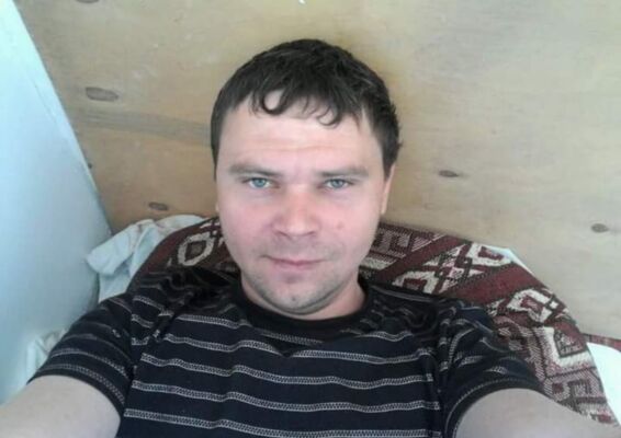  ,   Pavel, 36 ,   ,   