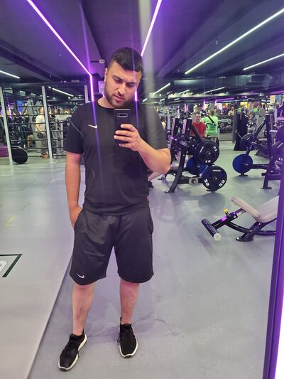  ,   Elvin, 33 ,   ,   