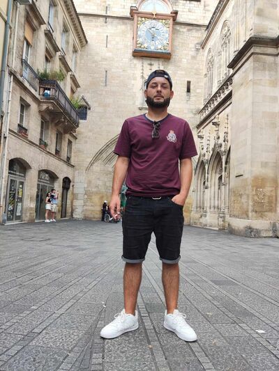  ,   Artur, 31 ,   ,   , c 