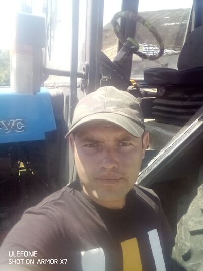  -,   Denis, 33 ,   ,   , c 