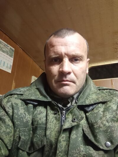  ,   Artur, 43 ,   c 