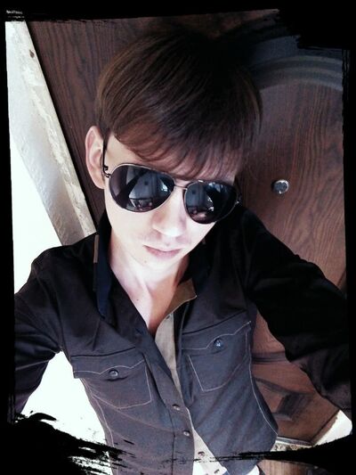  ,   Johnny, 30 ,   