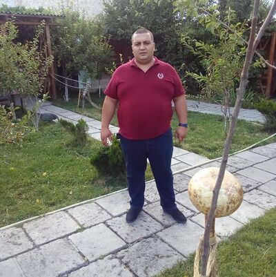  ,   Armen, 42 ,   ,   , c 