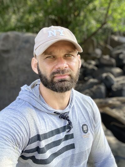  --,   Gregory, 35 ,   ,   