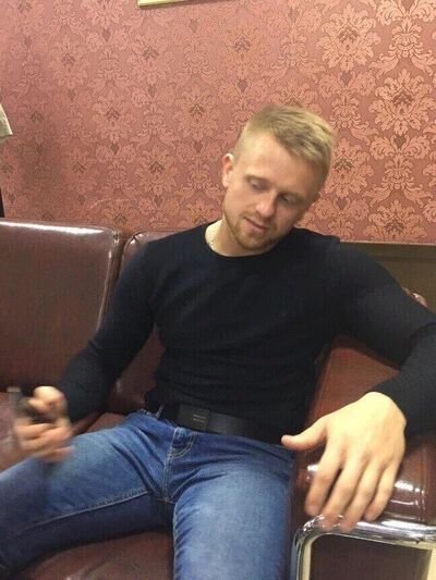  ,   Anton, 29 ,   ,   