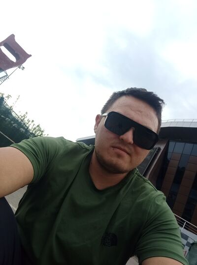  ,   Igor, 35 ,   ,   